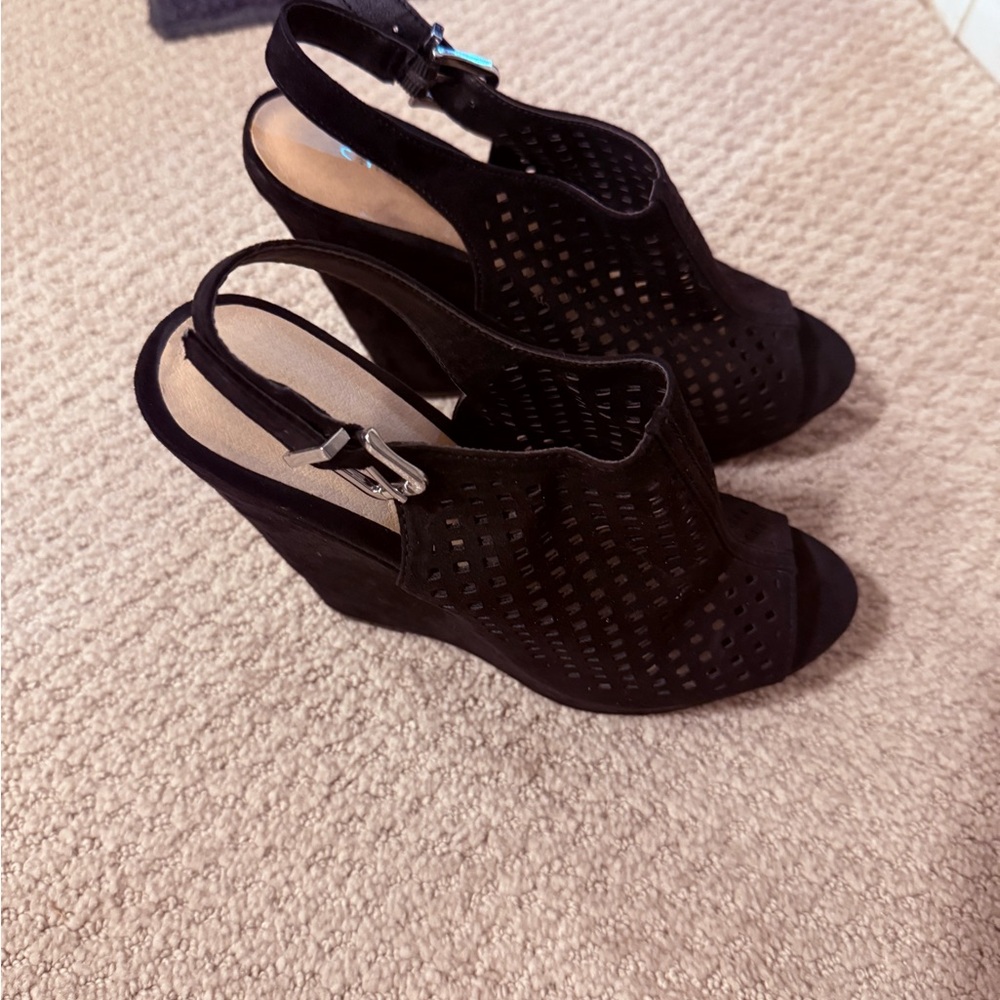 Chinese Laundry Black Laser-Cut Peep-Toe Wedge Sandals